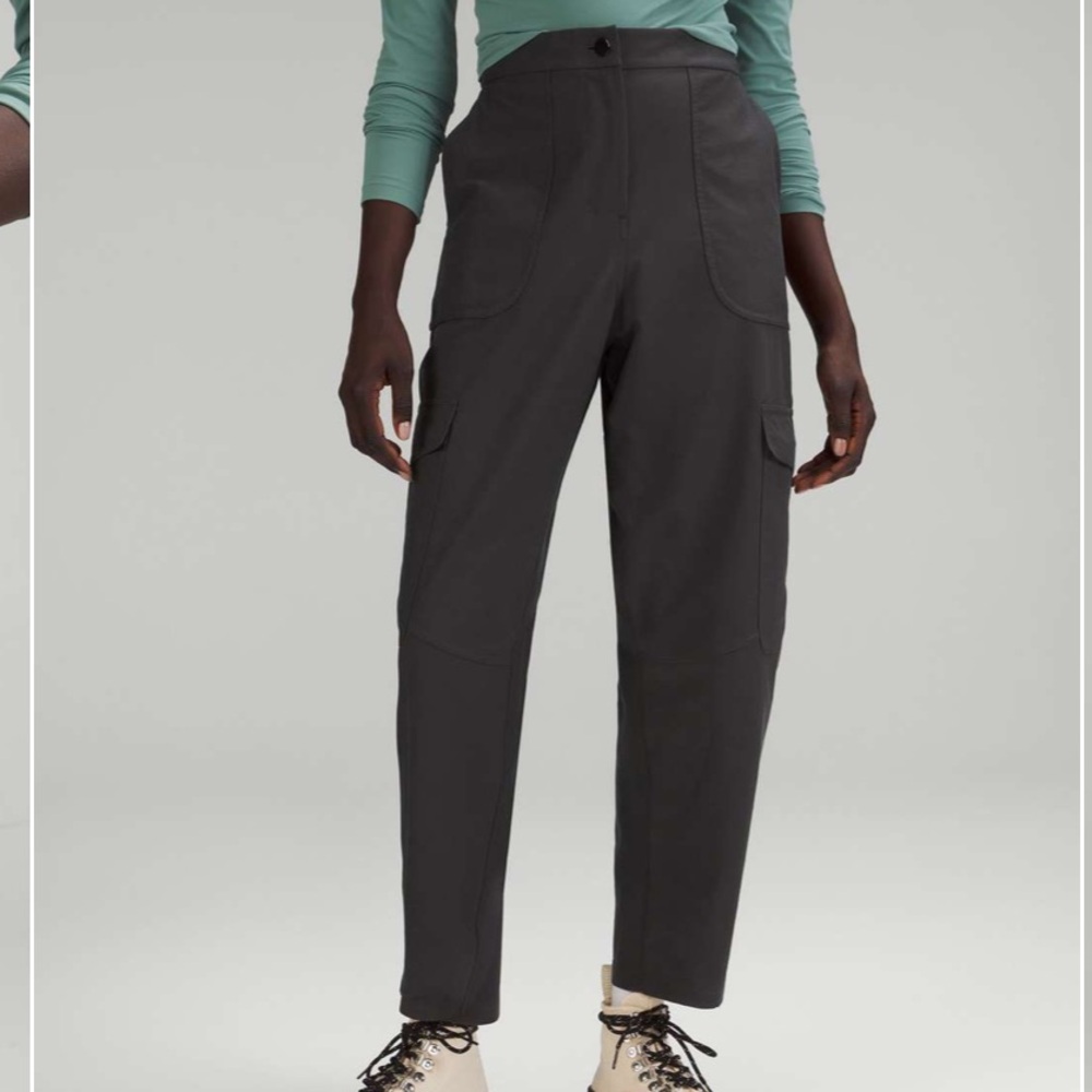 Lululemon Light Utilitech Cargo Pocket High-rise Pant women’s size 24 or 2